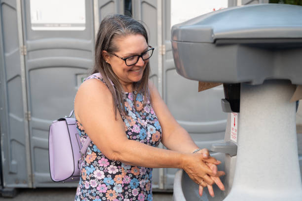Best Emergency porta potty rental  in Carmi, IL